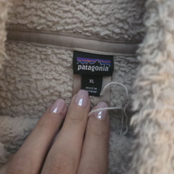 Patagonia Cream Fleece Sweater - Picture 3 of 3